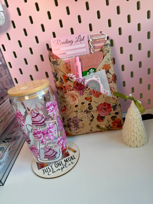 ‘Kisses under the mistletoe’ Box - Romace